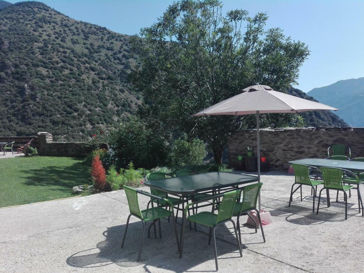 Refugi Casa Canelo Rodes Exterior photo